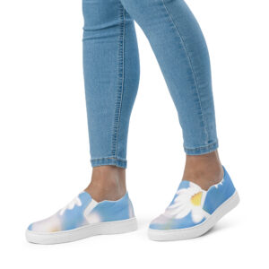 Daily Daisy Women’s slip-on canvas shoes